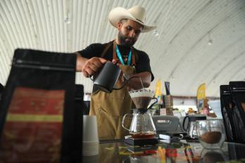 Los emprendedores nacionales se han capacitado para manejar las distintas formas de comercialización del café.