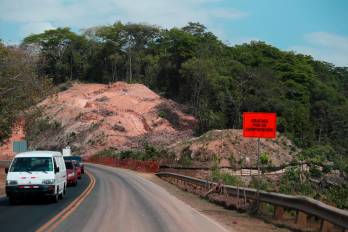 La carretera que dividió a ambientalistas, vecinos y autoridades recibe el aval que permite retomar uno de los proyectos viales más polémicos del país.
