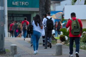 Panamá tiene una economía con sectores altamente productivos y capacidad para generar ingresos. El desafío es lograr que esas capacidades se traduzcan en mejores oportunidades para más personas.
