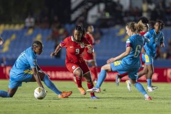 La selección femenina de Panamá enfrentará a Canadá por un cupo al Mundial 2027.