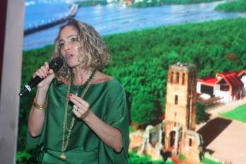 De León mencionó que estas acciones generaron más de 150 mil turistas adicionales y un impacto económico superior a $375 millones.