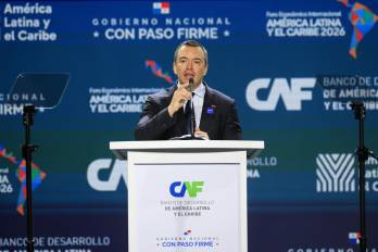 El presidente de Ecuador, Daniel Noboa, habla durante el Foro Económico Internacional América Latina y el Caribe 2026 este miércoles, en Ciudad de Panamá (Panamá).