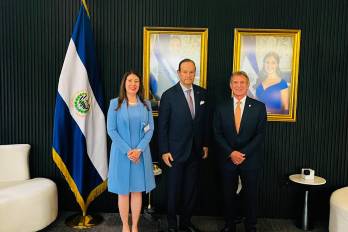 La visita oficial coincide con la conmemoración de los 117 años del establecimiento de relaciones diplomáticas entre Panamá y El Salvador.