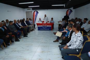 El vocero del colectivo, Edwin Aparicio, hizo un llamado a todos los postulantes para que desarrollen una campaña basada en el respeto.