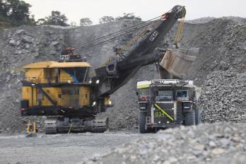 El Código de Recursos Minerales es el marco jurídico fundamental que regula la prospección, exploración, explotación y transporte de minerales en el país.