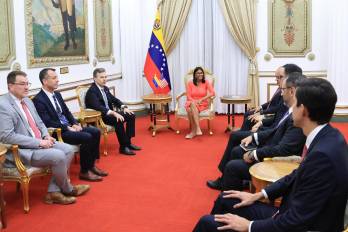 También se destacó que este acercamiento como parte de un proceso más amplio de reactivación de los canales diplomáticos entre Caracas y Washington