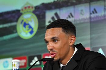El nuevo jugador del Real Madrid, Trent Alexander-Arnold durante su presentación.