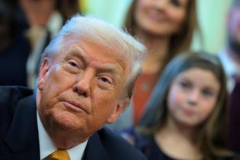 Groenlandia, territorio autónomo del Reino de Dinamarca, queda en el centro de la disputa geopolítica tras la insistencia de Estados Unidos en controlar la isla por su valor estratégico y militar en el Ártico.