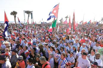 Cuba “defiende la patria” el 1 de mayo en medio de tensiones con EEUU