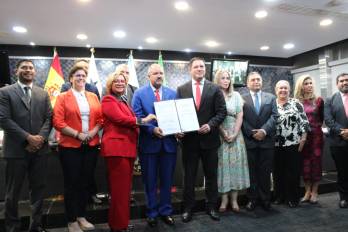 Firma del Pacto Alimentación Primero en la Asamblea Nacional.