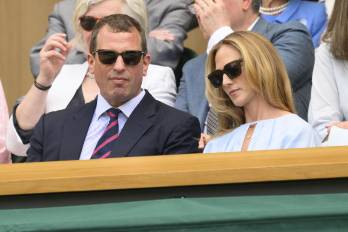 El enlace también marca un precedente dentro de la familia real británica. Peter Phillips se convirtió en el primer nieto de Isabel II en contraer un segundo matrimonio.