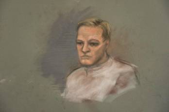 Un dibujo judicial muestra a Marius Borg Høiby, hijo de la princesa heredera de Noruega, Mette-Marit, durante el primer día de juicio en el Tribunal de Distrito de Oslo, el 3 de febrero de 2026.