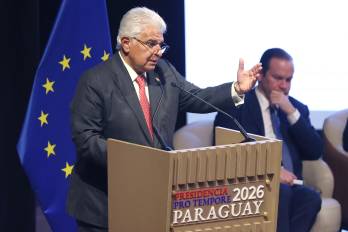 Mulino habla en la ceremonia de la firma del acuerdo de libre comercio entre la Unión Europea (UE) y los países del Mercosur este sábado, en Asunción (Paraguay).