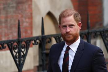 En la información, que partió en exclusiva del tabloide Daily Mirror y de la que se ha hecho eco la cadena pública británica BBC, se sostiene que Enrique llegará a Londres el 8 de septiembre.