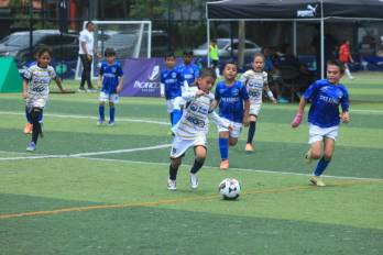 El campeonato, que comenzó el 2 de agosto se desarrolla principalmente los domingos en las canchas de Amador.