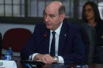 Ministro del MEF, Felipe Chapman