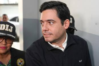 Carrizo se mantiene actualmente bajo la medida cautelar de arresto domiciliario.