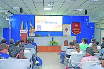 “La asertividad como hábito” se presentó en la Universidad Santa María La Antigua, en un evento organizado por la Editorial La Antigua y la Facultad de Humanidades y Teología.