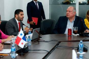 La discusión sobre un traslado de partida escaló cuando el diputado puso en duda el costo de la obra. El ministro defendió el presupuesto y el intercambio dominó la sesión de la comisión.