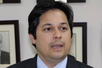 El expediente revela cómo la Fiscalía reconstruyó el patrimonio del exdirector de la DGI a partir de sus cuentas, tarjetas de crédito, vehículos, propiedades y transferencias.