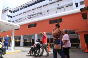 Los pacientes piden a las autoridades que precisen las alternativas de atención .