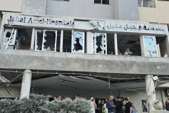 Daños en el Hospital Jabal Amel, en Tiro, Líbano, tras un ataque reportado por las autoridades libanesas el 1 de junio de 2026.