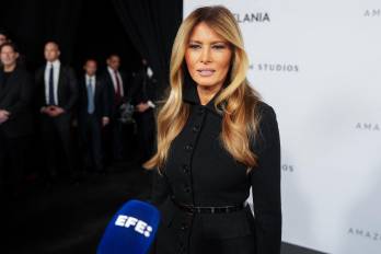 a primera dama de los Estados Unidos, Melania Trump, habla con EFE durante el lanzamiento de su película ‘Melania’.
