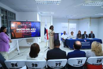 Conferencia del Meduca sobre el inicio del año escolar 2026.