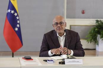 Hasta el momento, las autoridades estadounidenses no han emitido un pronunciamiento público detallando las condiciones de la eliminación de Rodríguez de la lista de la OFAC.