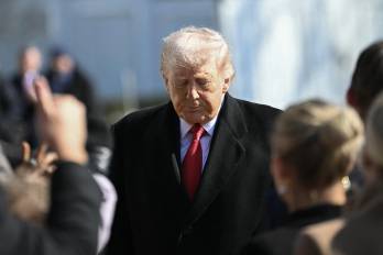 Donald Trump defendió los aranceles como herramienta de seguridad económica y lanzó advertencias a legisladores de su propio partido.