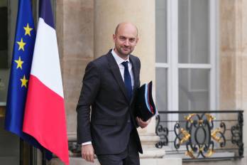 El jefe de la diplomacia francesa advirtió que la operación militar vulnera el principio de no uso de la fuerza, uno de los pilares del derecho internacional y de la Carta de las Naciones Unidas.