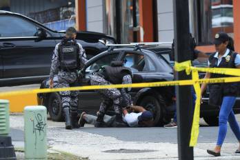 La Policía Nacional aumenta su presencia en las calles.