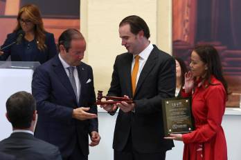 El presidente de la Corte Interamericana de Derechos Humanos, Rodrigo Mudrovitsch y el canciller de Panamá, Javier Martínez Acha.
