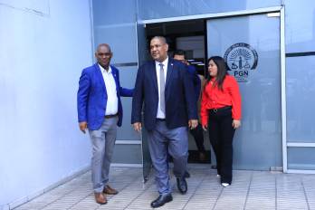 Contraloría auditará a quienes recibieron auxilios, Ifarhu querella a Meneses