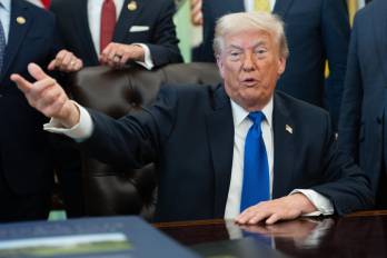 Trump duda de la propuesta de paz iraní y no descarta retomar ataques mientras la guerra entra en su tercer mes con impacto en el petróleo y riesgo de expansión regional.