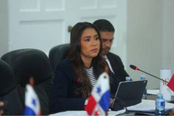 Chong le recordó a Robinson que sus preguntas estaban relacionadas al traslado de las partidas.