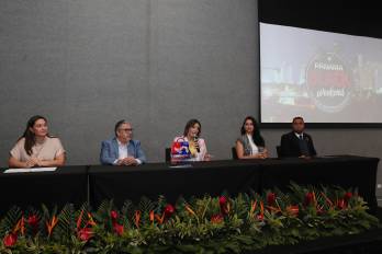 Los organizadores del Panamá Black Weekend durante la conferencia de prensa.