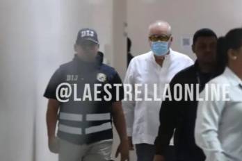 Lau Cortés, quien enfrenta un proceso por presuntos delitos de enriquecimiento injustificado y blanqueo de capitales, acudió a la cita este 15 de octubre.