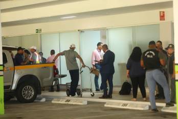 Momentos del allanamiento excepcional a la oficinas de PPC, el pasado jueves.