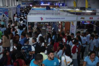 La Feria Internacional del Libro de Panamá cierra sus puertas después de seis días de encuentro entre autores, lectores y nuevas generaciones que crecen entre libros, pantallas y otras formas de contar historias.