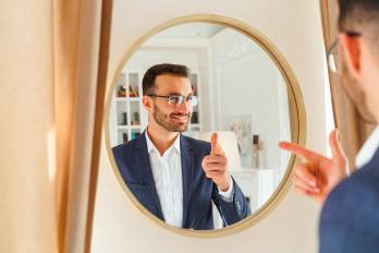 Especialistas advierten que el bótox puede influir en la percepción y expresión de las emociones.