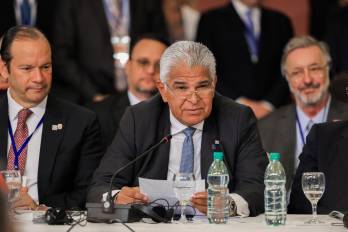 José Raúl Mulino, presidente de Panamá, consolidó en su primer año de gobierno una activa política exterior marcada por visitas oficiales, foros económicos y cumbres regionales.