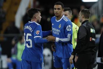 El futbolista inglés del Real Madrid, Trent Alexander-Arnold (c).