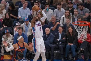 El base de Philadelphia 76ers, Paul George.