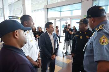 La rápida intervención del Servicio de Salvamento y Extinción de Incendios evitó que el fuego se propagara a otras áreas de la Terminal 1 de Tocumen.