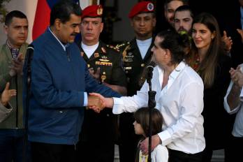 El empresario colombiano enfrenta procesos judiciales por presunto lavado de dinero y operaciones financieras irregulares.