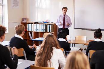 Los precios de los colegios privados varían según el centro educativo.