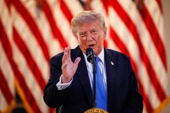 Trump exige tasas bajas y cuestiona el comercio con Europa.