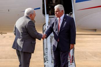 el presidente José Raúl Mulino durante su llegada a Brasil.