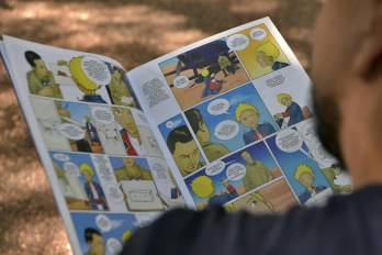 En su versión original, el libro bate récords editoriales desde hace ocho décadas: se han vendido 300 millones de ejemplares, 18 millones de ellos en Francia, según la editorial. También es la obra más traducida, a 650 lenguas y dialectos, después de la Biblia.